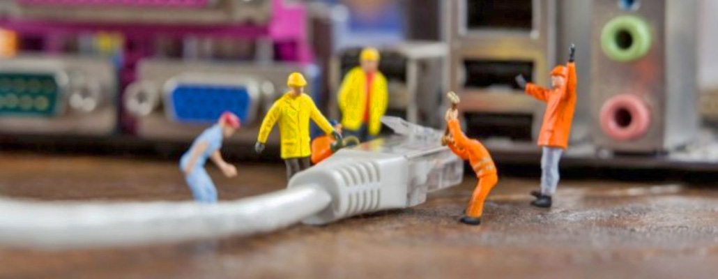 Internet kabel uit de socket